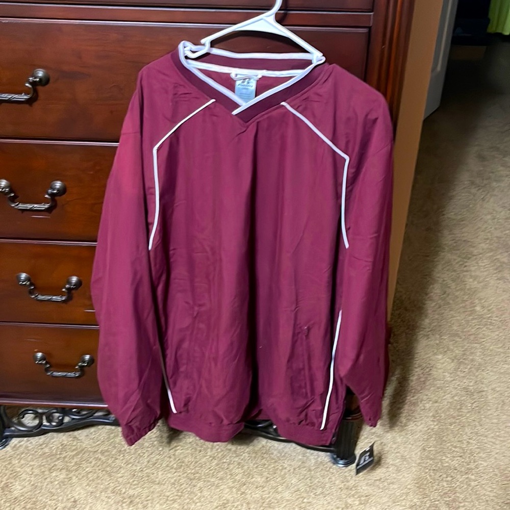 Burgundy Russell long sleeve pullover with pockets